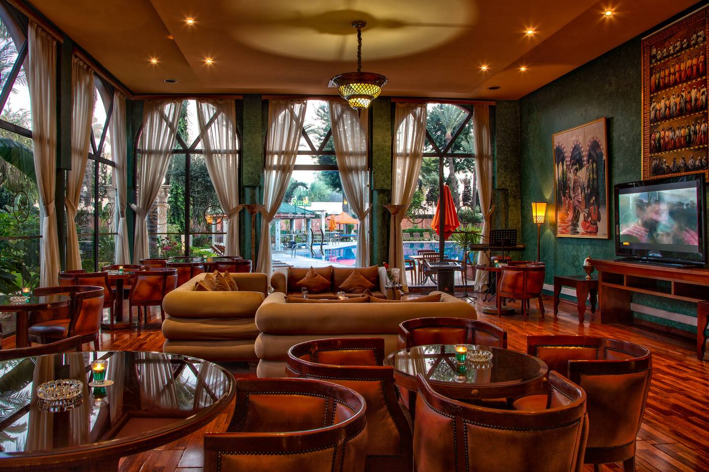 Royal-Mirage-Deluxe-Bar-48