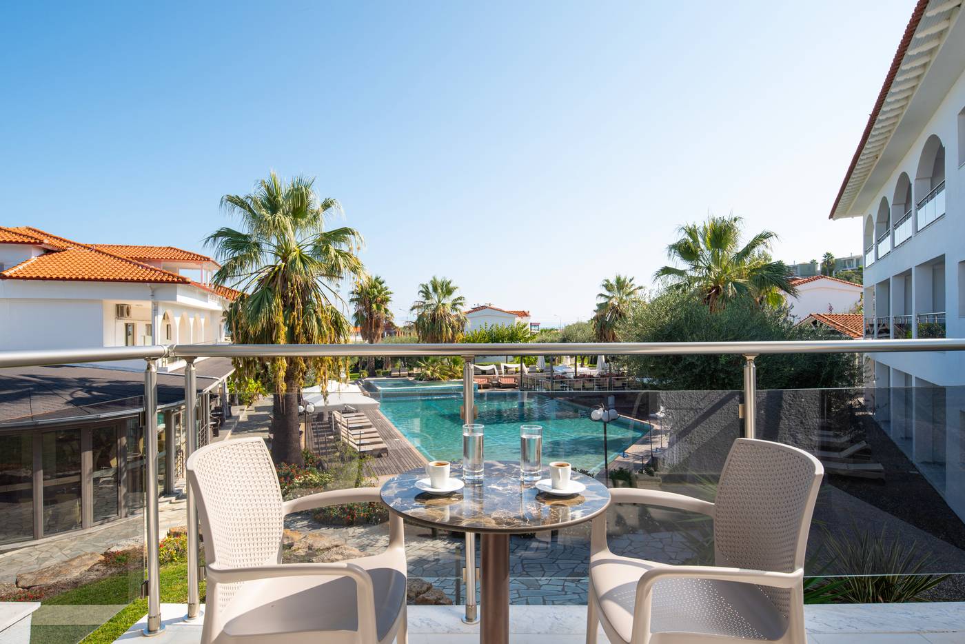 Flegra-Palace-Pool-12