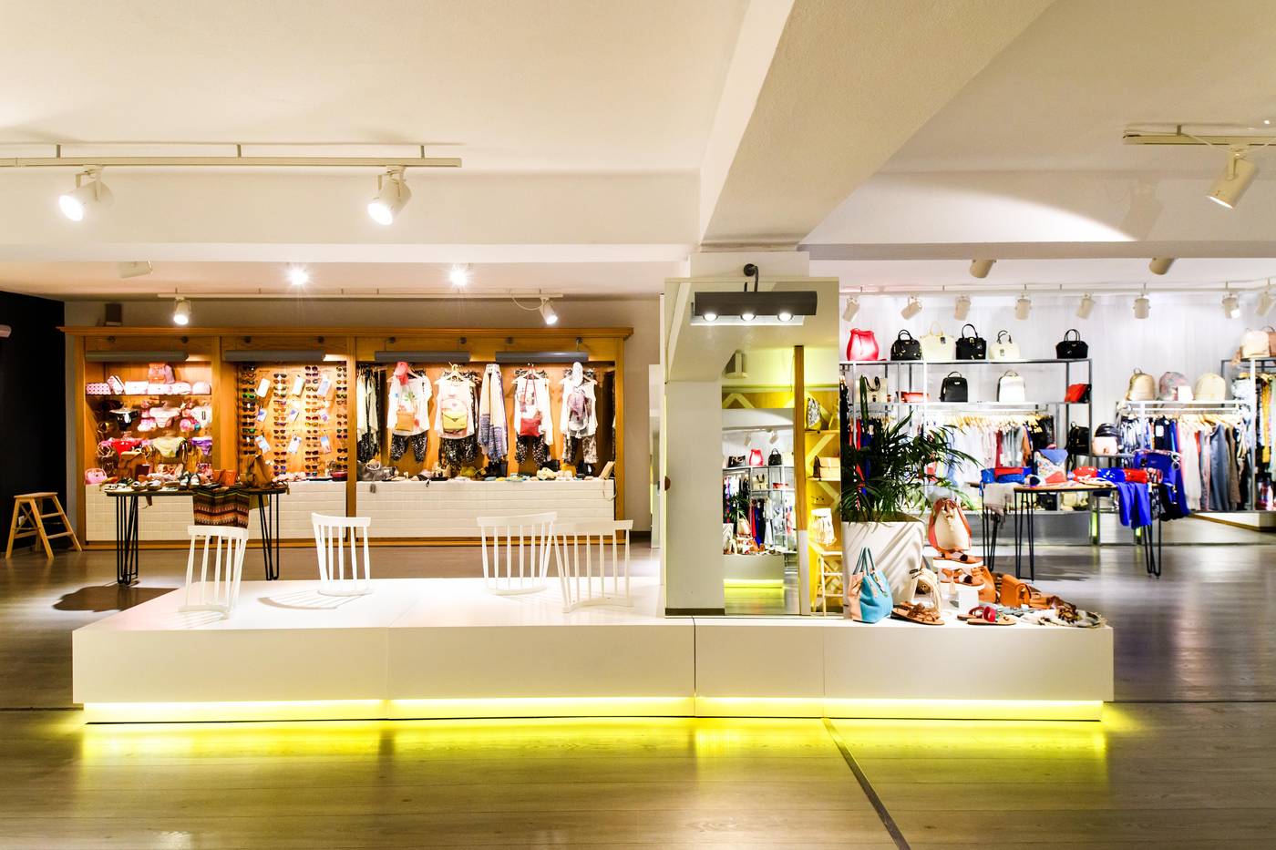 Akrathos-Beach-Sports-and-Entertainment-44