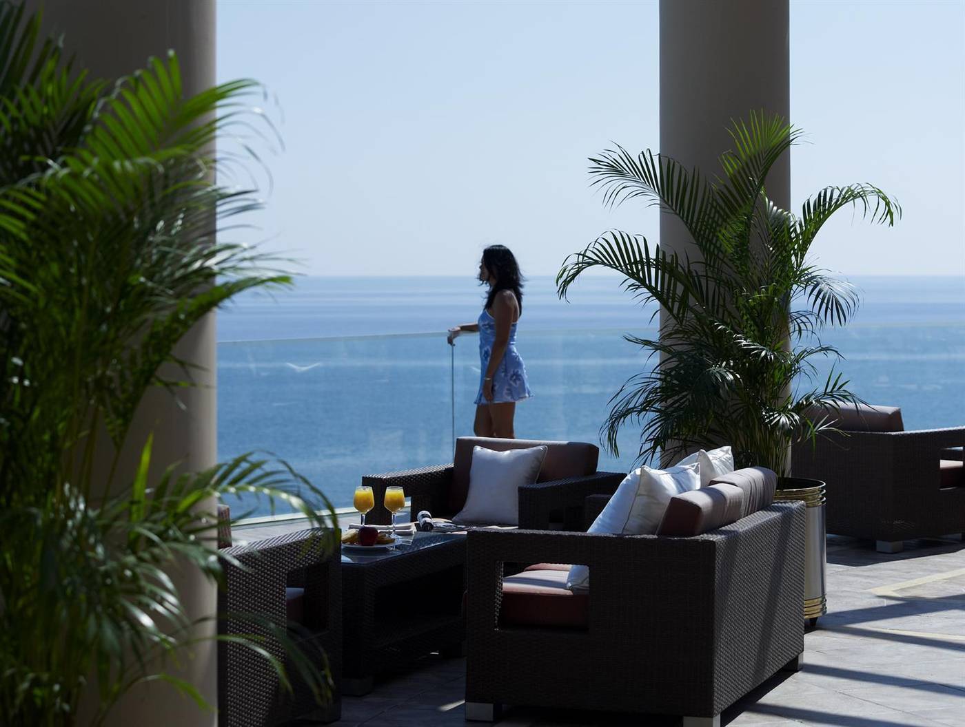Atrium-Prestige-Thalasso-Spa-Resort---Villas-Bar-22