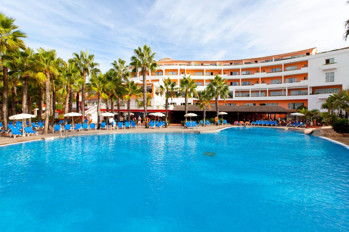 Marbella-Playa-Pool-1
