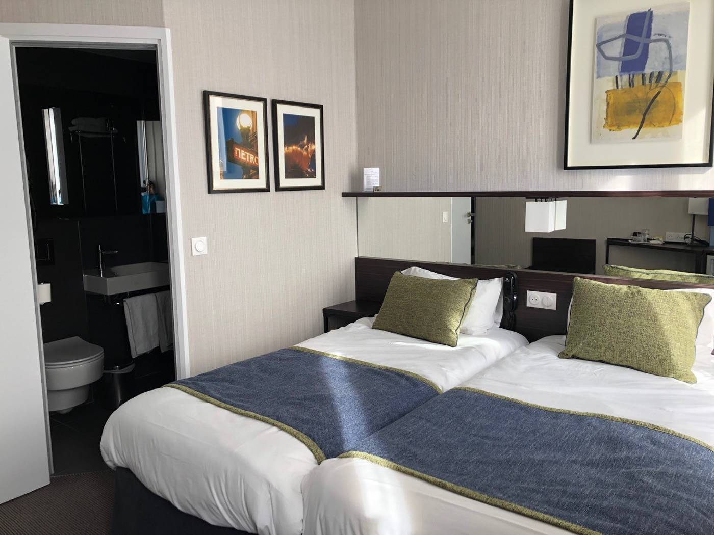 Charing-Cross-Room-2