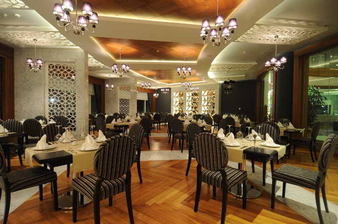 Gold-Island-Hotel-Restaurant-39