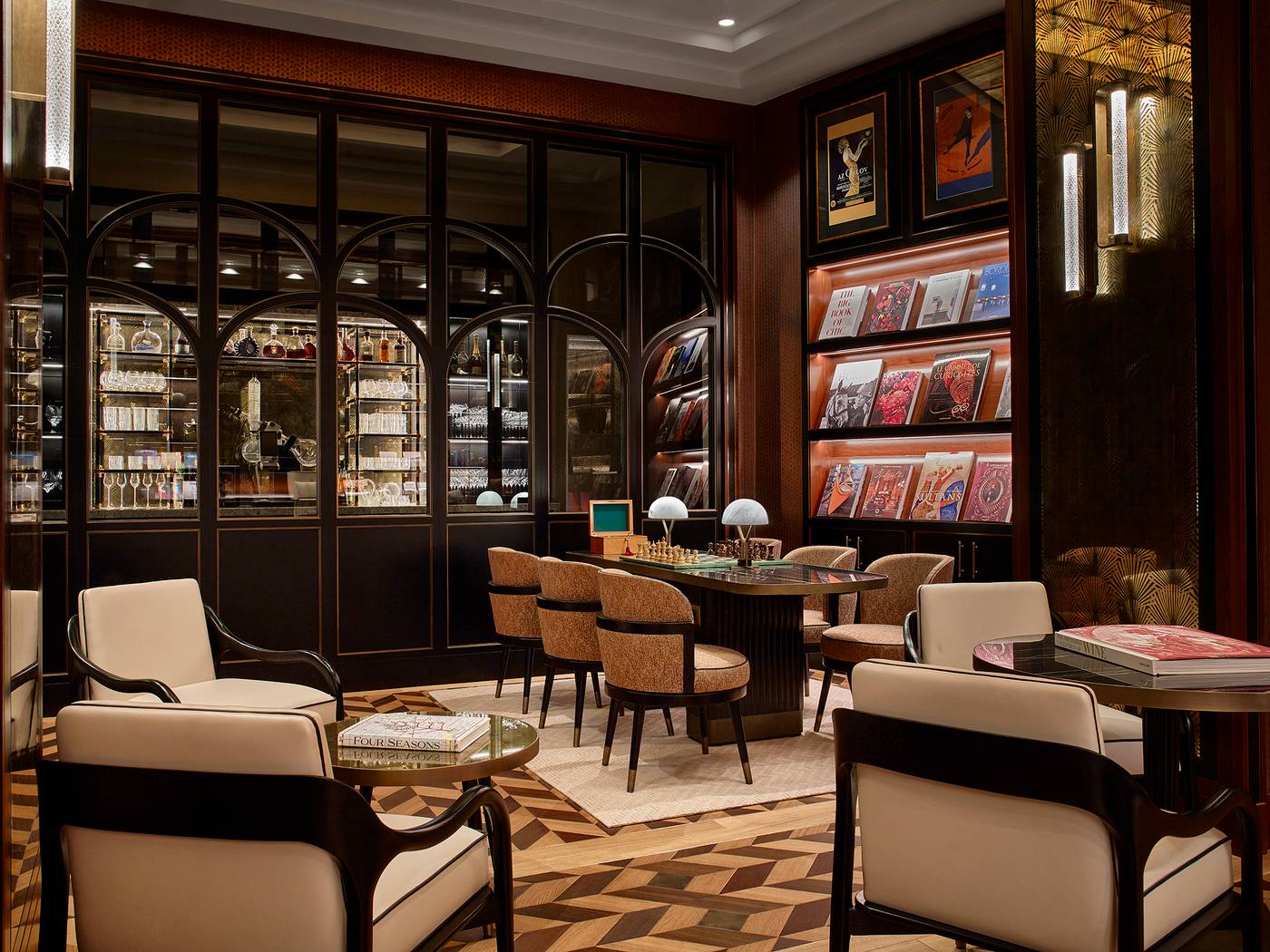 Four-Seasons-Hotel-Budapest-Lobby-16