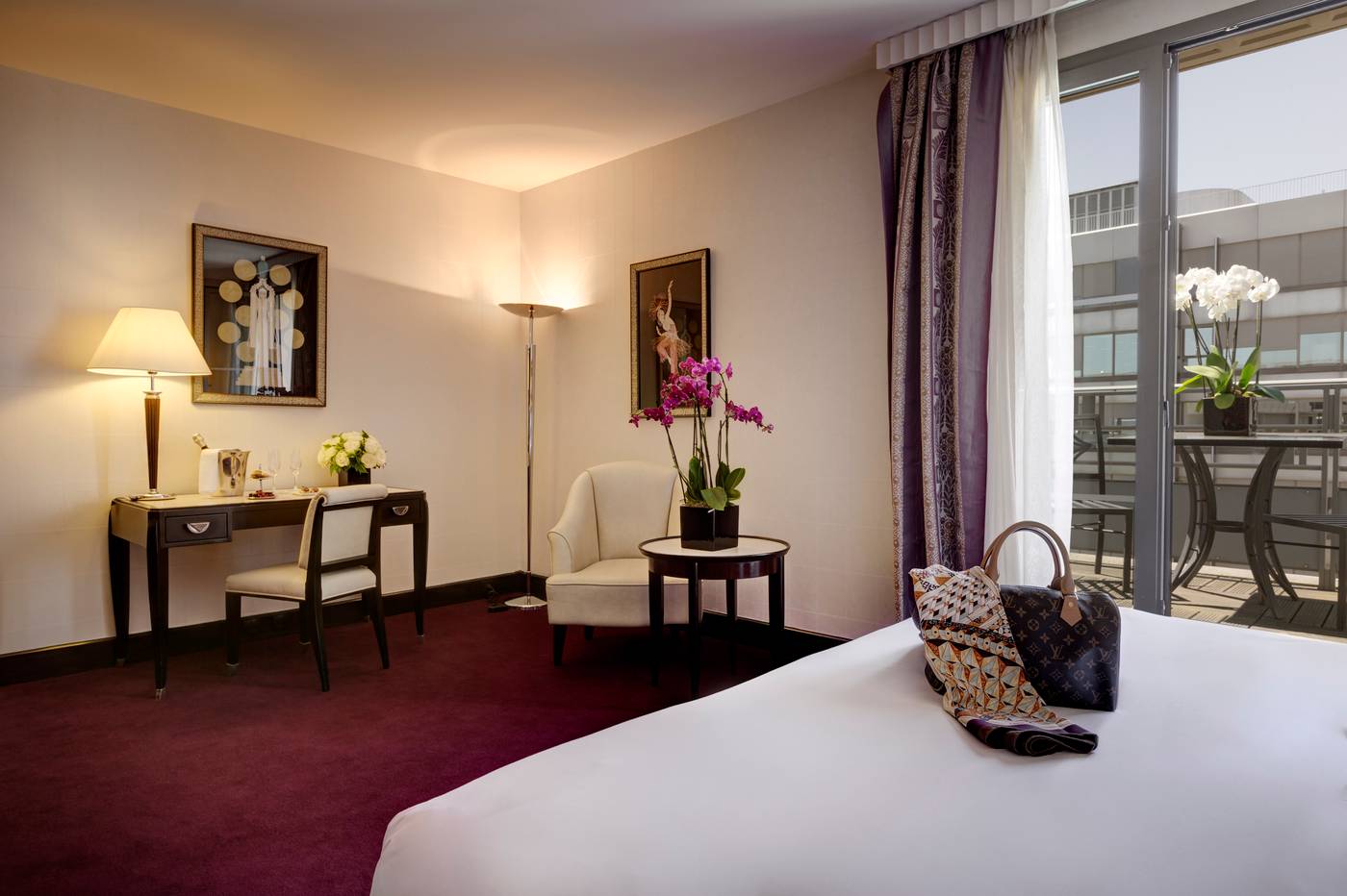 Hotel-du-Collectionneur-Room-10