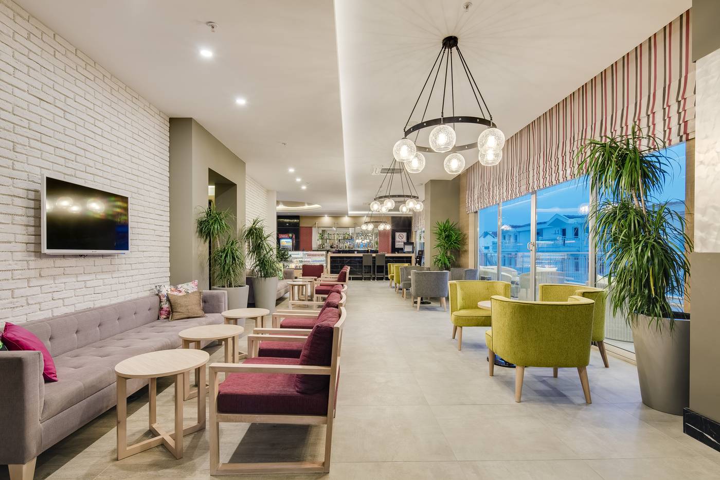 Side-Su-Hotel-Lobby-32