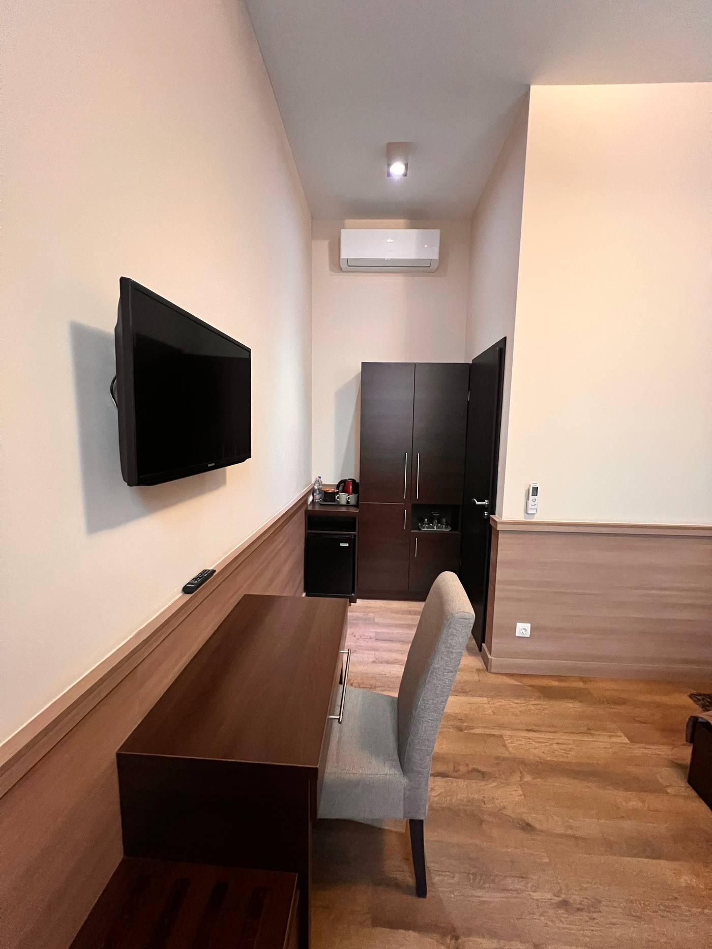 Central-Hotel-21-Room-7