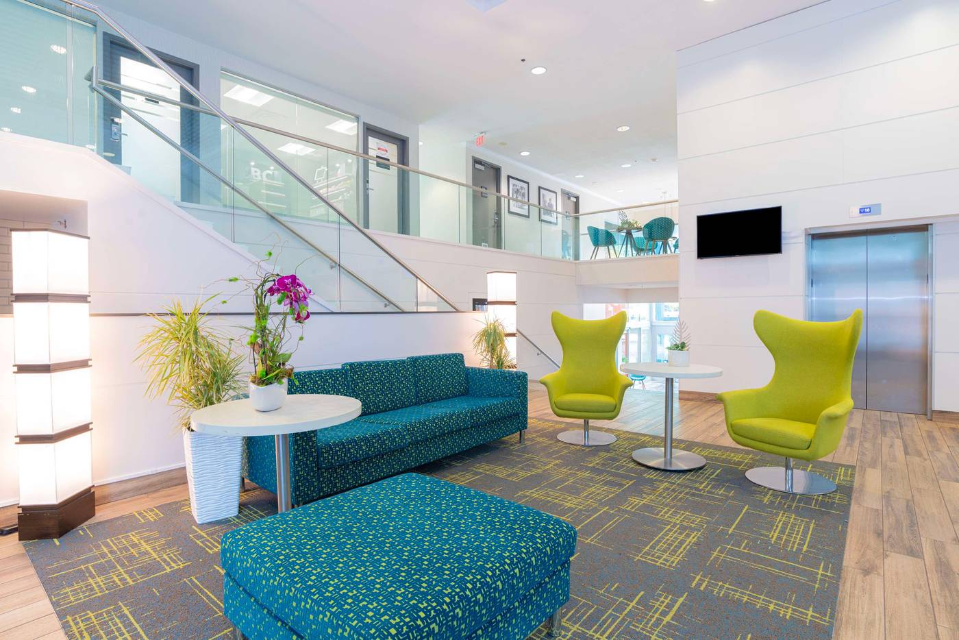 Hampton-Inn---Suites-By-Hilton-Vancouver-Downtown-General-view-14