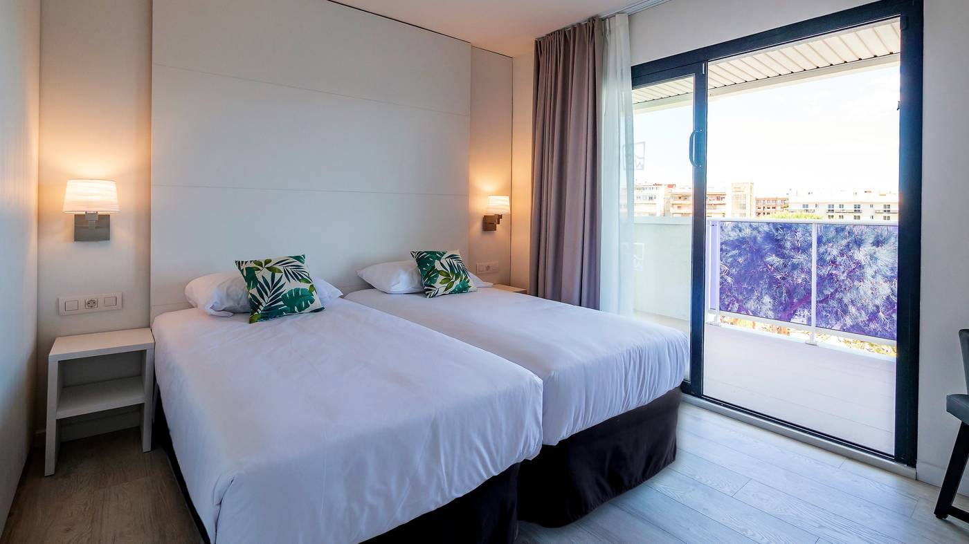 Golden-Port-Salou-and-Spa-Room-29