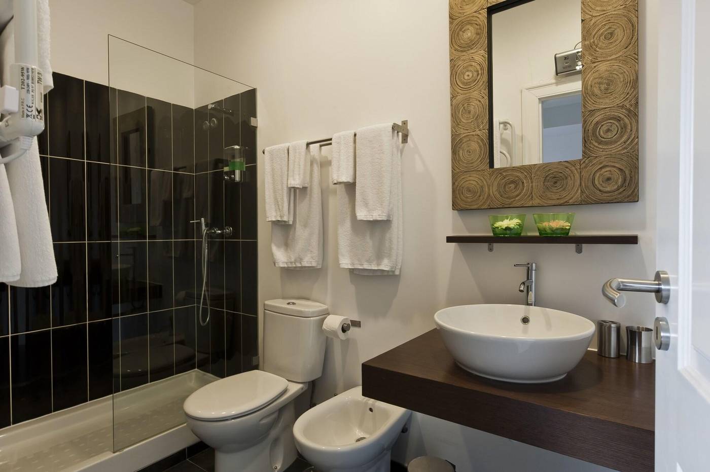 Casa-Do-Bairro-Bed---Breakfast-Room-36