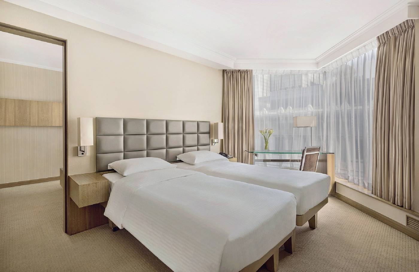 The-Kowloon-Hotel-Room-5