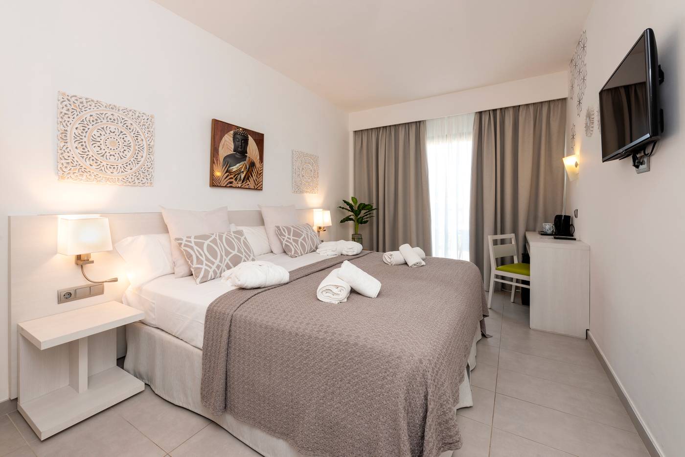 Puchet-Hotel-Room-31