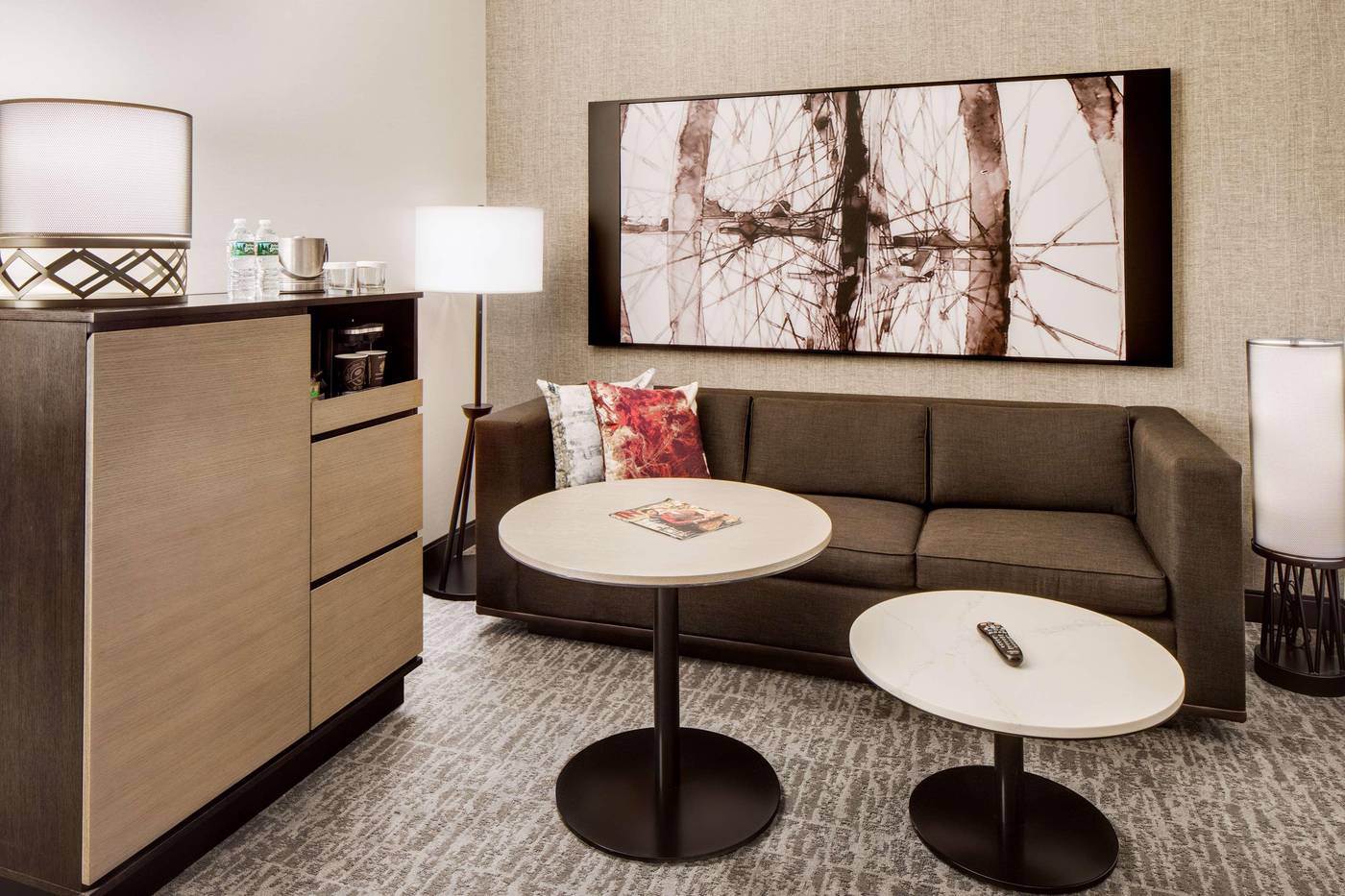 Doubletree-Hotel-Jersey-City-Room-9