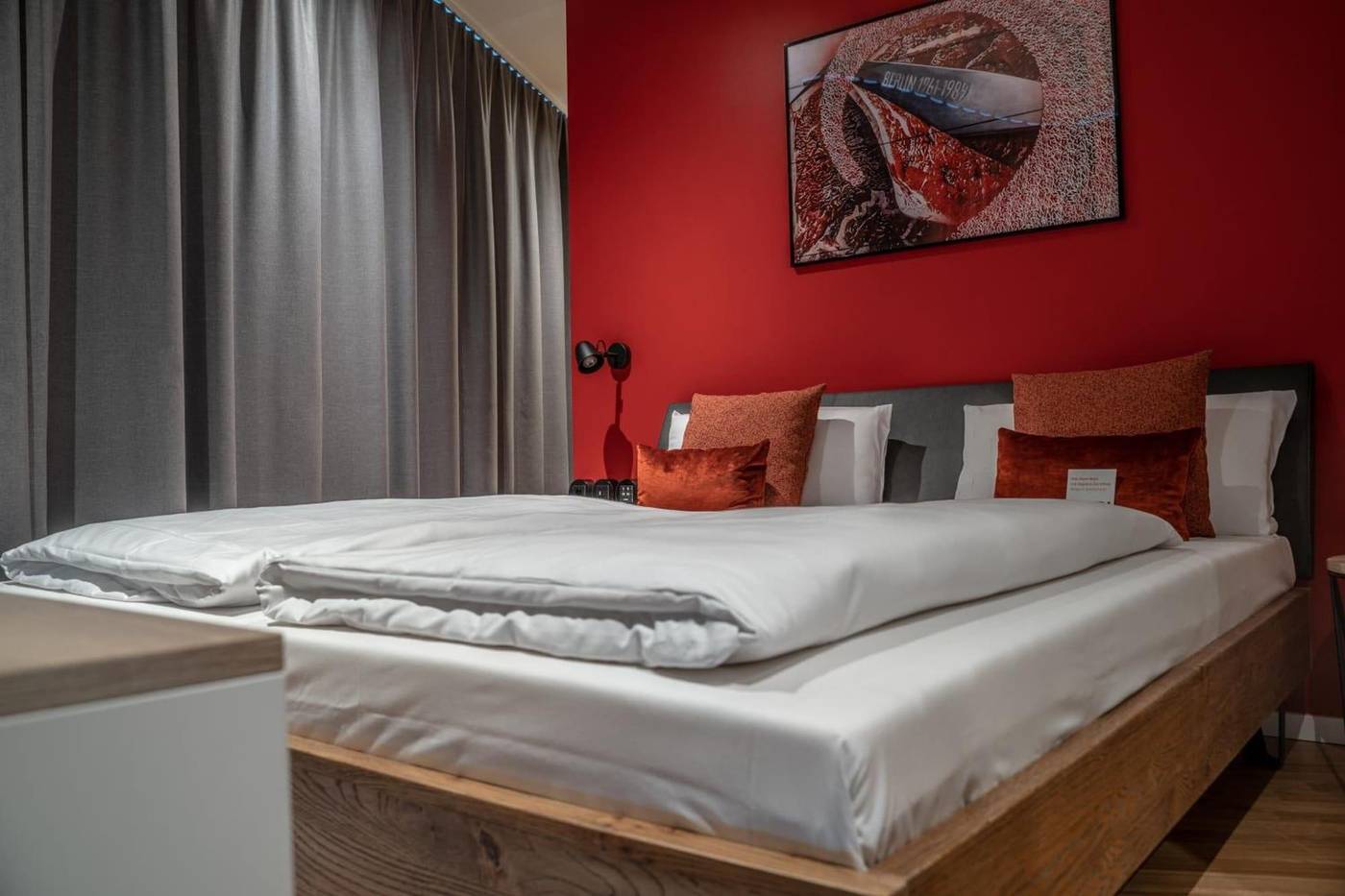 Aeronaut-Serviced-Apartments-powered-by-Pearl1-Room-35