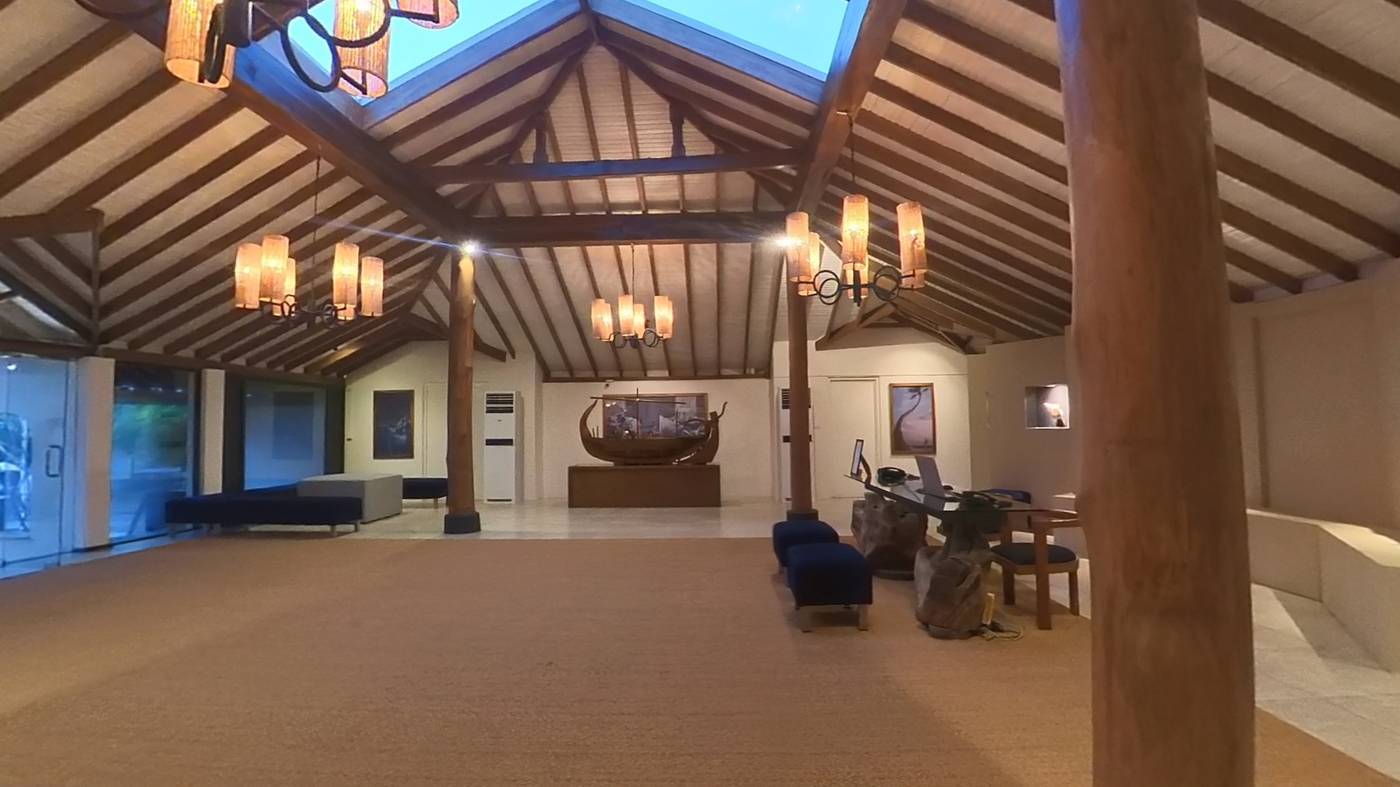 EKHO-Surf-Bentota-Lobby-47