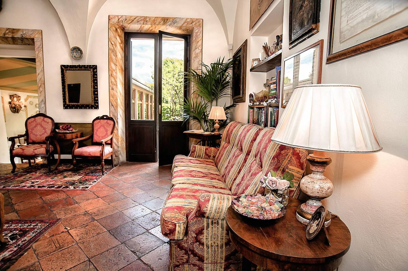 Hotel-Santa-Caterina-Siena-Lobby-14