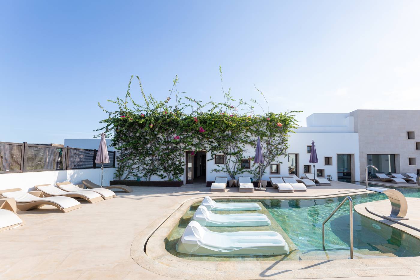 Grand-Palladium-Palace-Ibiza-Resort---Spa-Sports-and-Entertainment-15