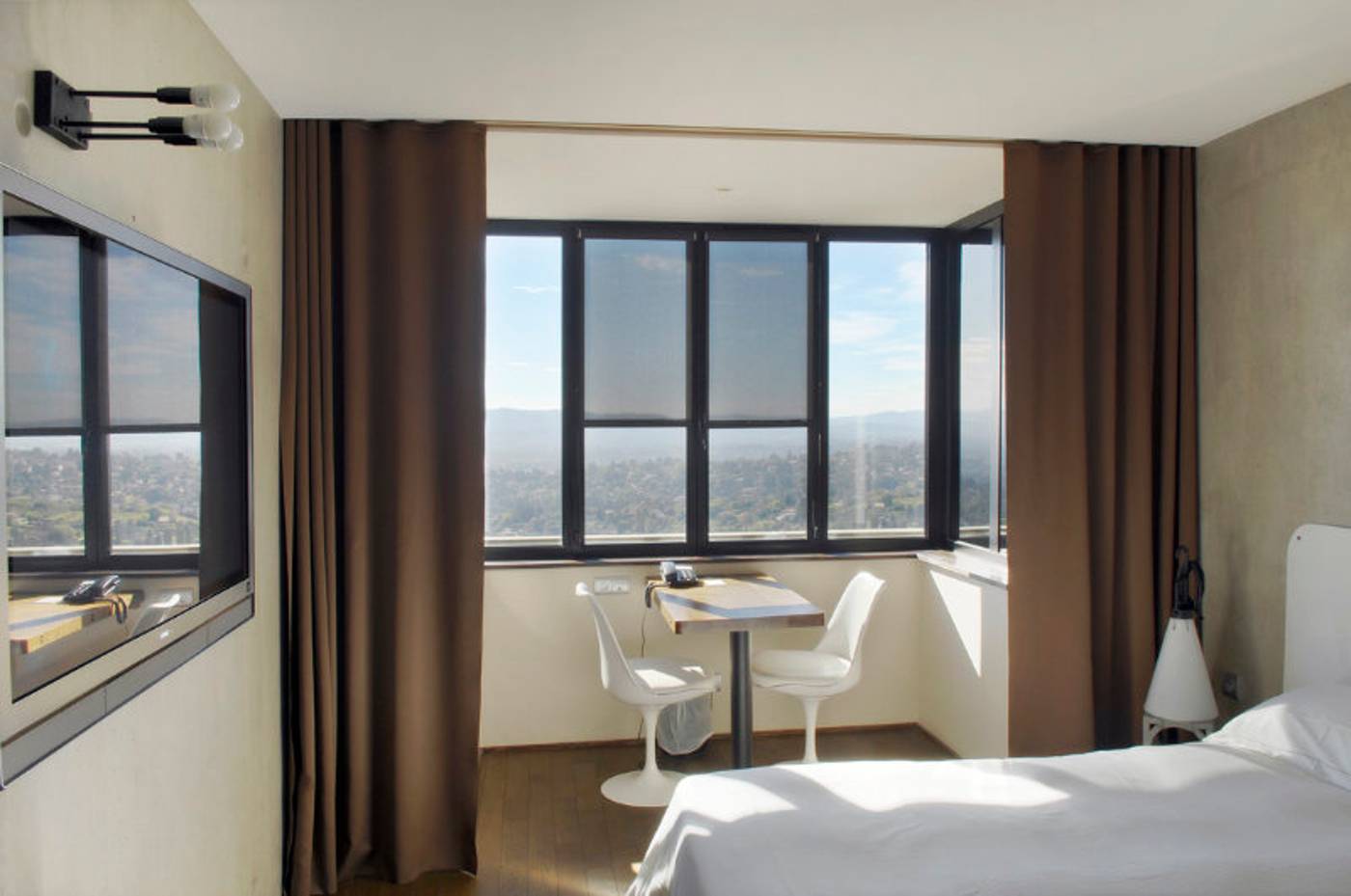 L'Ermitage Hotel & Restaurant Cuisine-A-Manger - France - SAINT CYR AU MONT D'OR - Room - 9