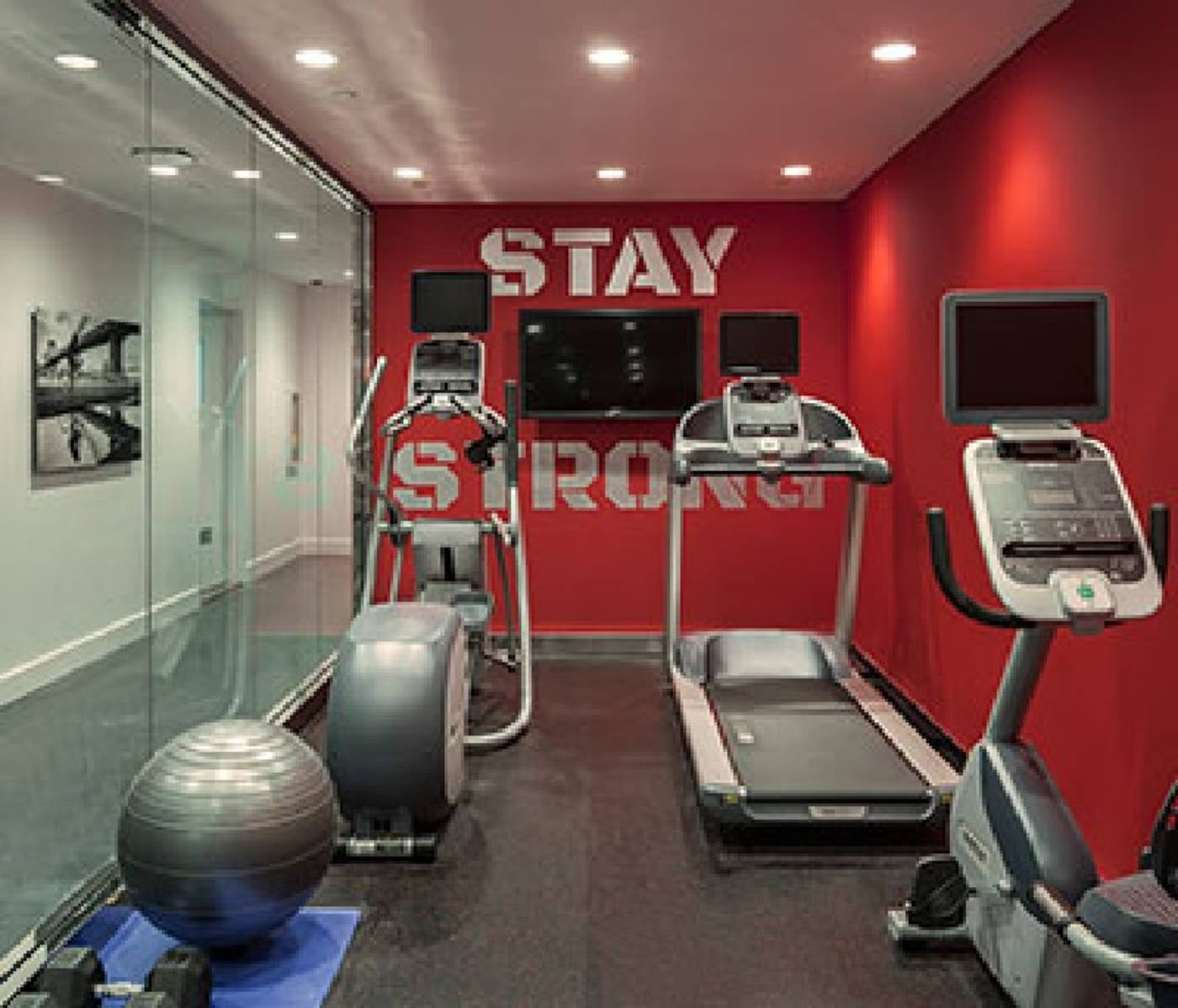 Hotel-Hugo-Sports-and-Entertainment-19