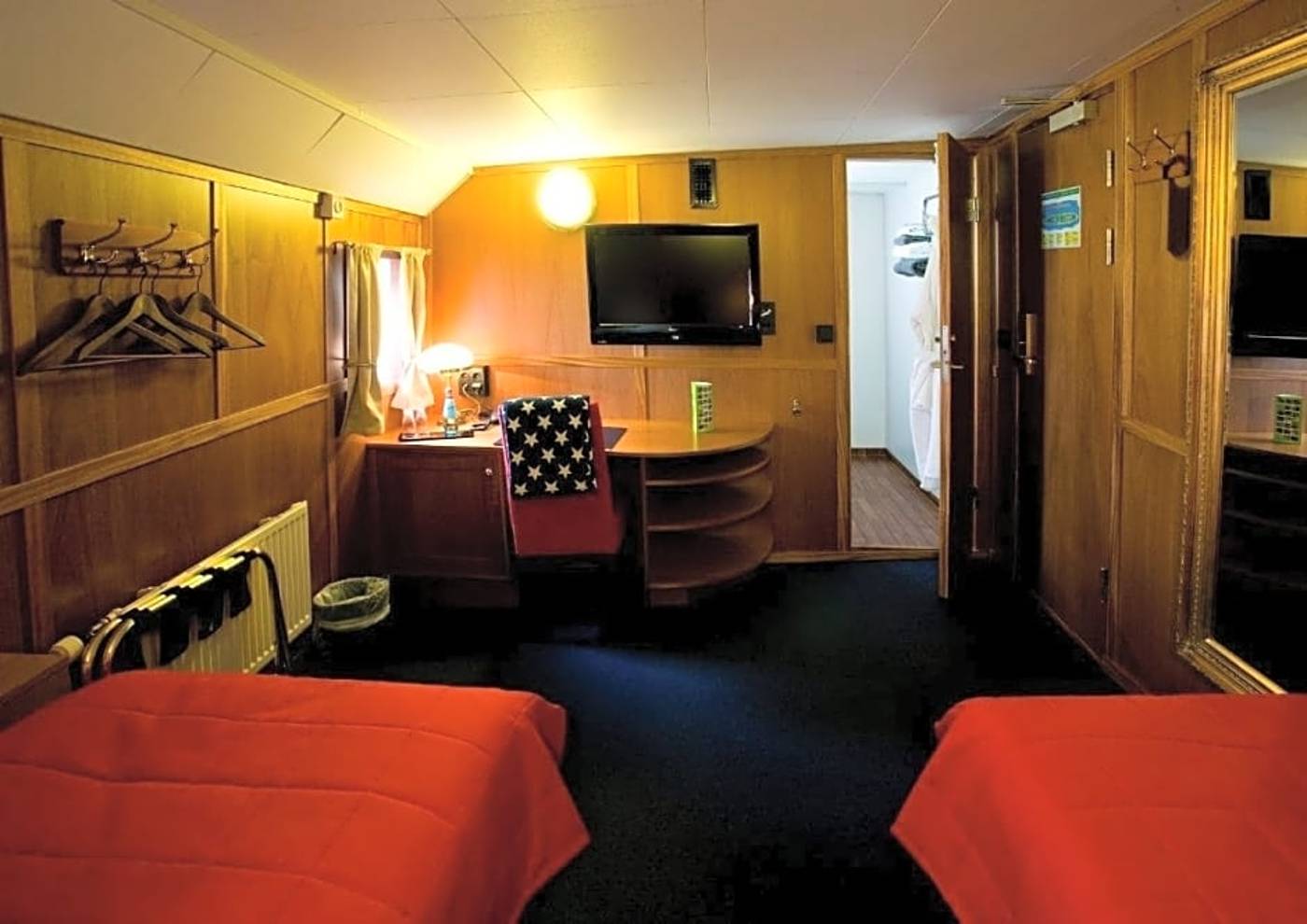 Barken Viking-Sweden-GOTHENBURG-General view-6