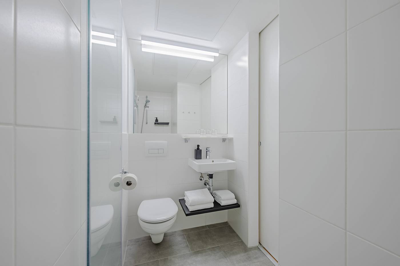 Dean-s-Home-Budapest-Room-40