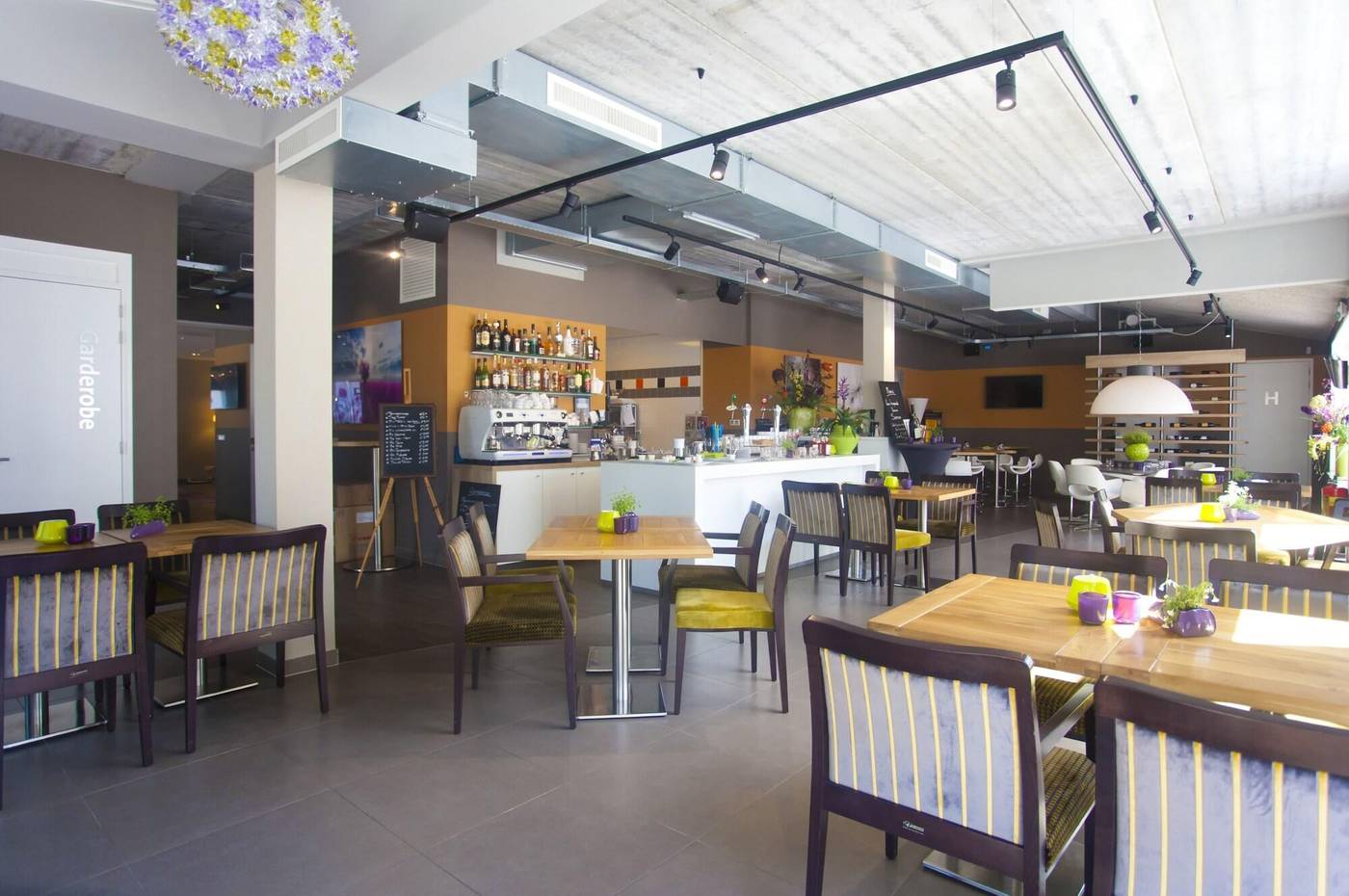 EuroParcs-Spaarnwoude-Restaurant-10