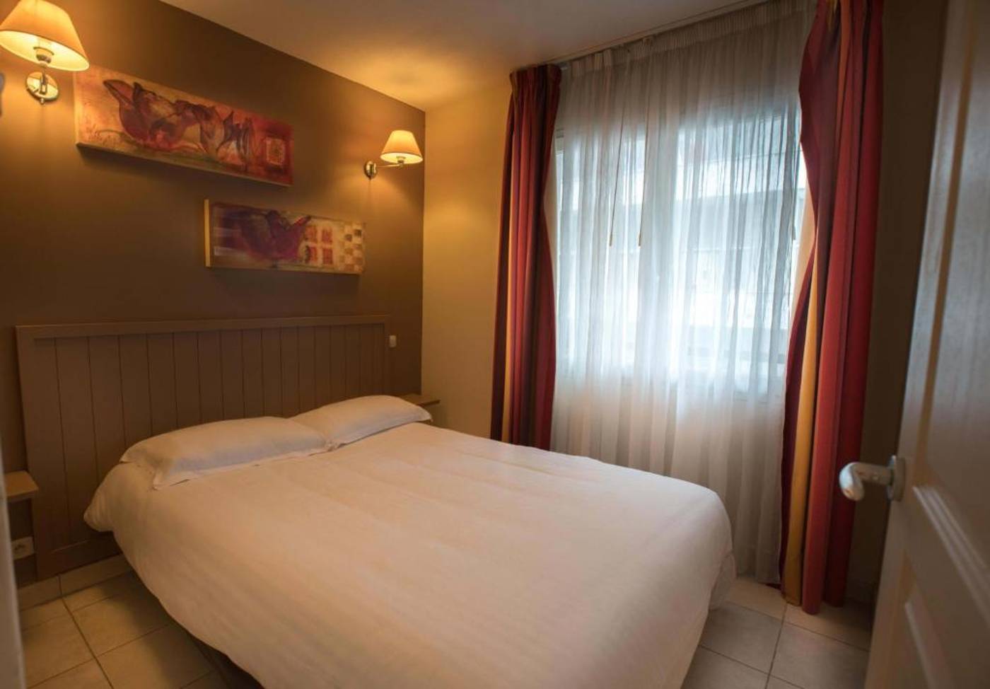 Residence-ExcelSuites-Room-24