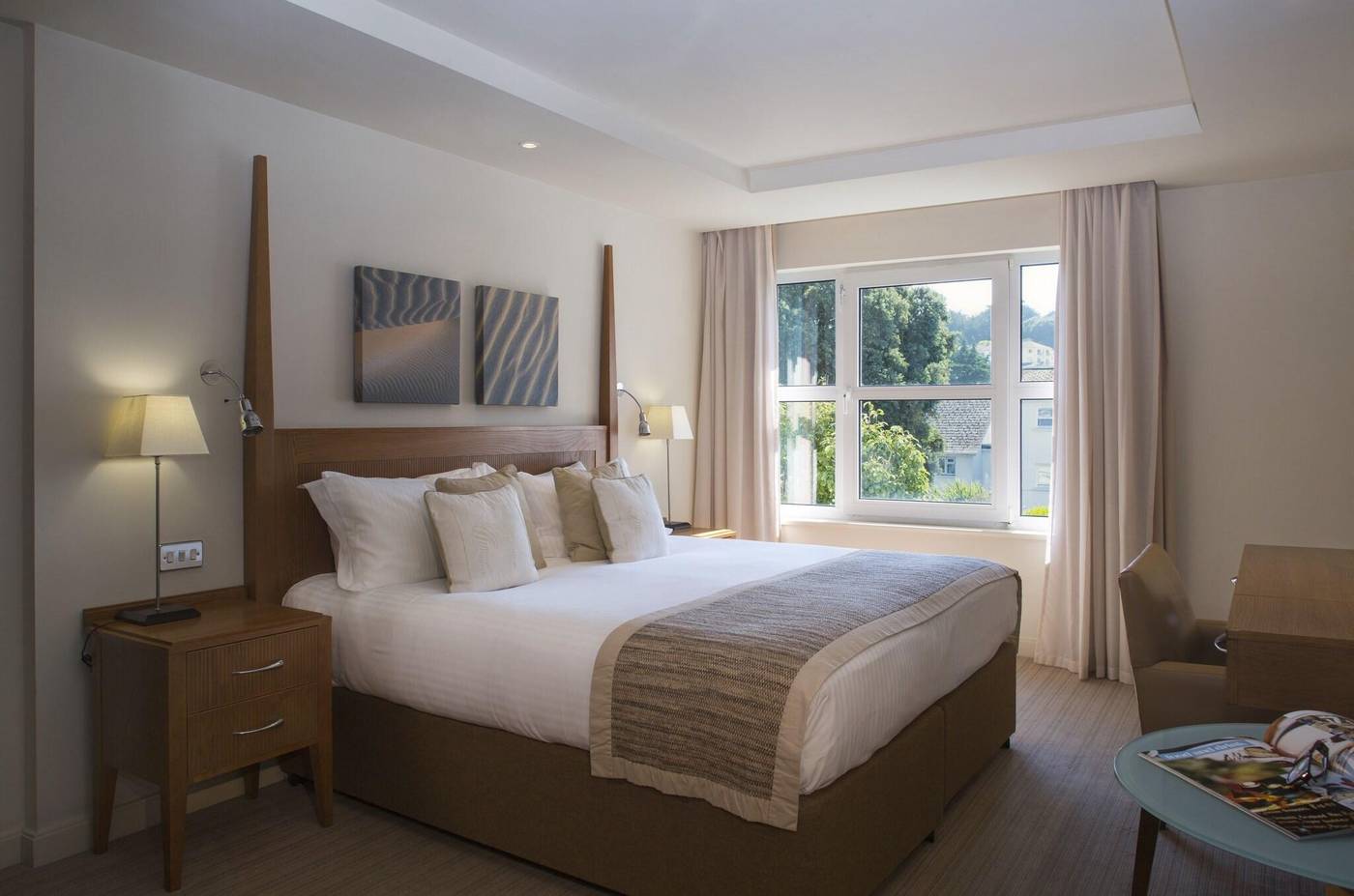 L-Horizon-Beach-Hotel---Spa-Room-19