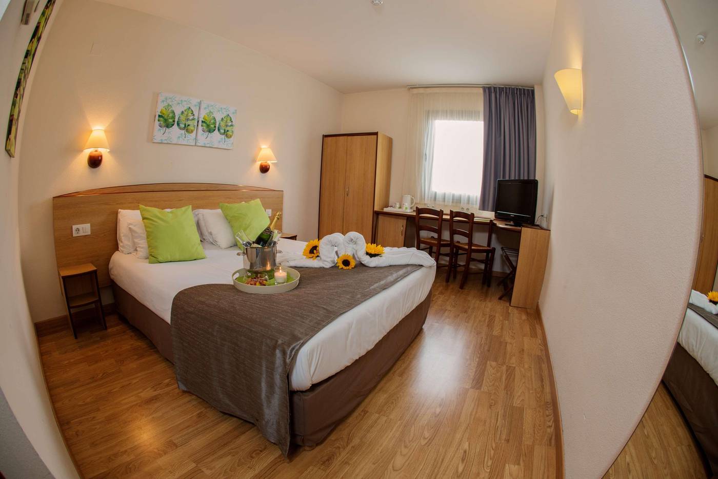 Campanile-Elche-Room-8
