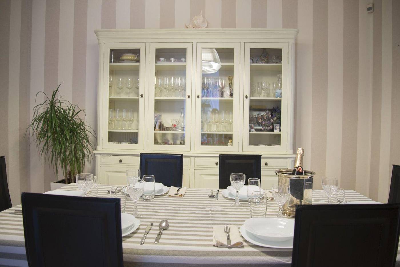 Villa Franca In Franciacorta-Italy-PASSIRANO-Lobby-1