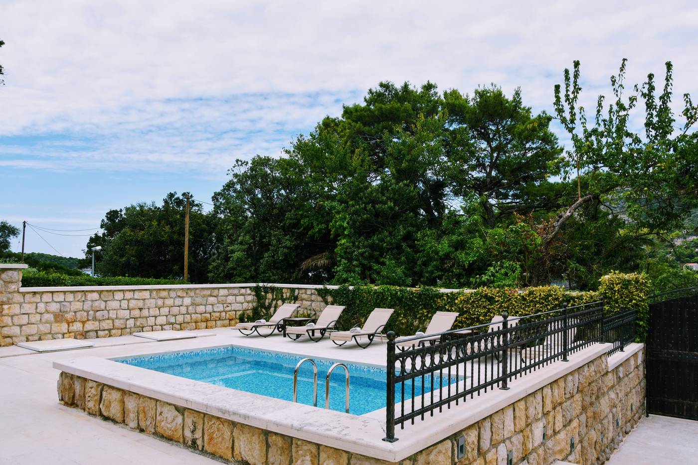 Villa-Franica-Pool-6