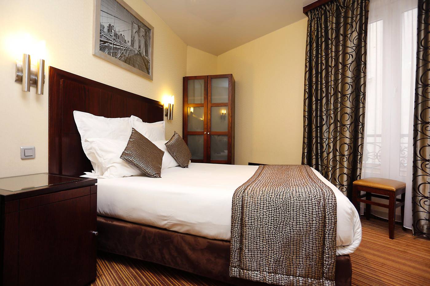 Grand-Hotel-Francais-Room-6