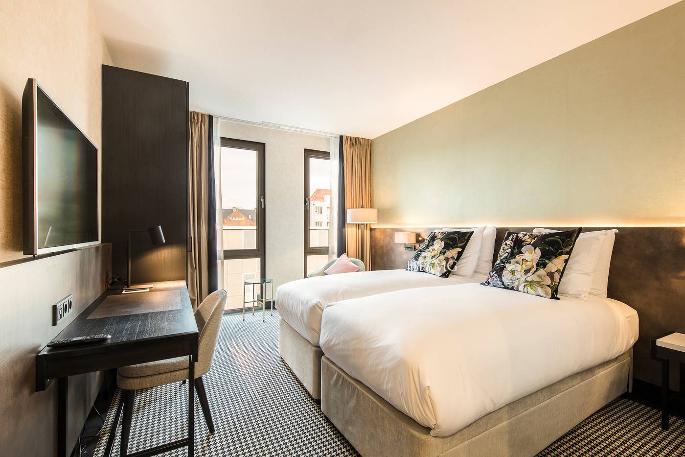 Monet-Garden-Hotel-Amsterdam-Room-18