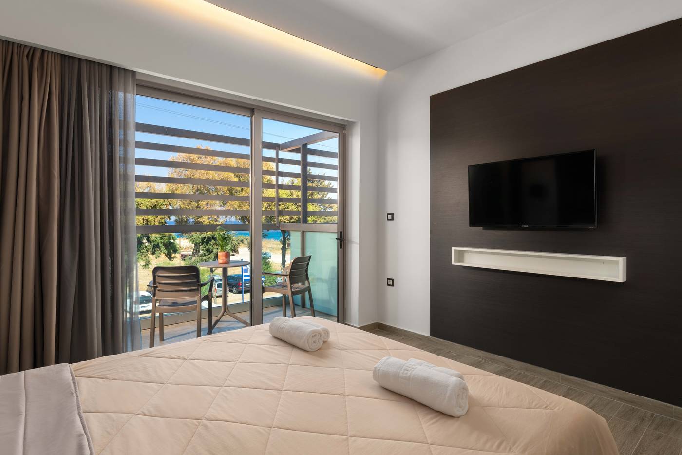 Virginia-Family-Resort-Room-24