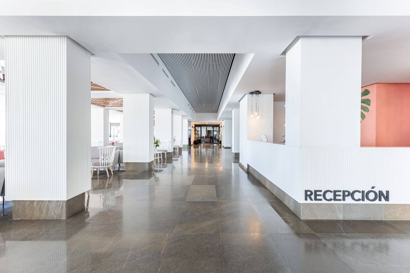 HOTEL-CIMBEL-Lobby-27