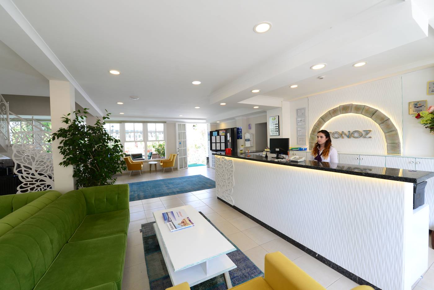 Tonoz-Beach-Hotel-Lobby-62