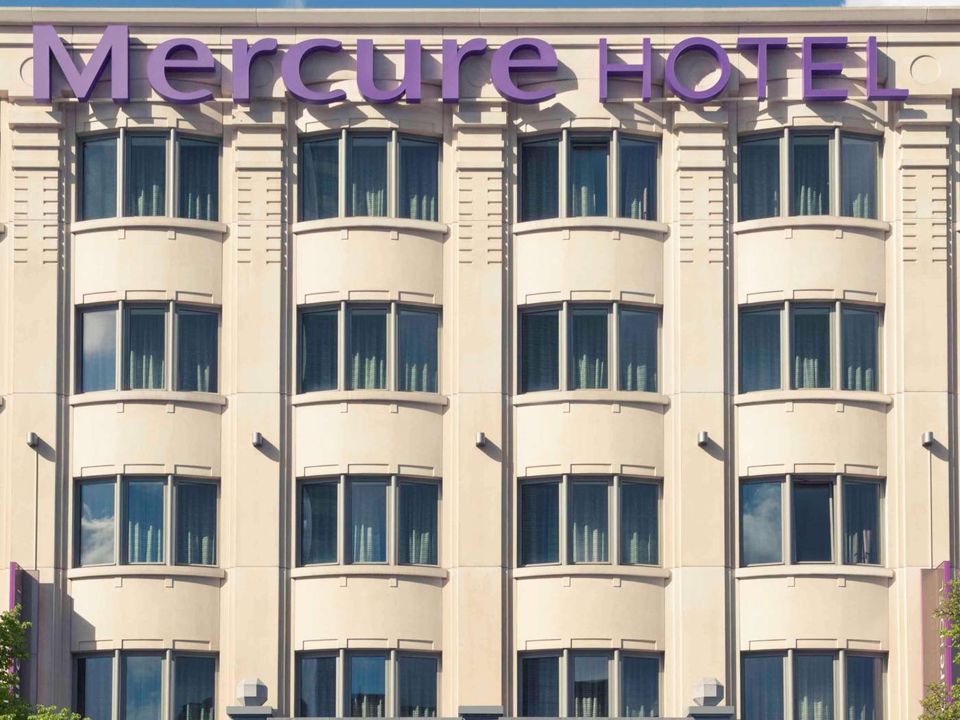 Hotel-Mercure-Brussels-Centre-Midi-General-view-7