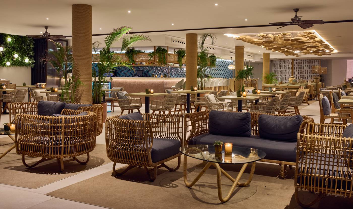 Club Cala San Miguel Hotel Ibiza, Curio Collection by Hilton