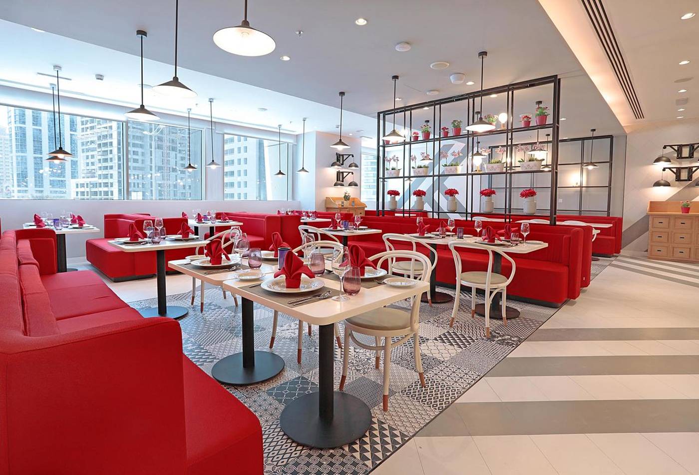 Centara-West-Bay-Hotel-and-Residences-Doha-Restaurant-6