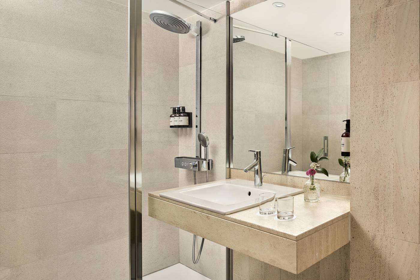 NH-Paseo-de-la-Habana-Room-41