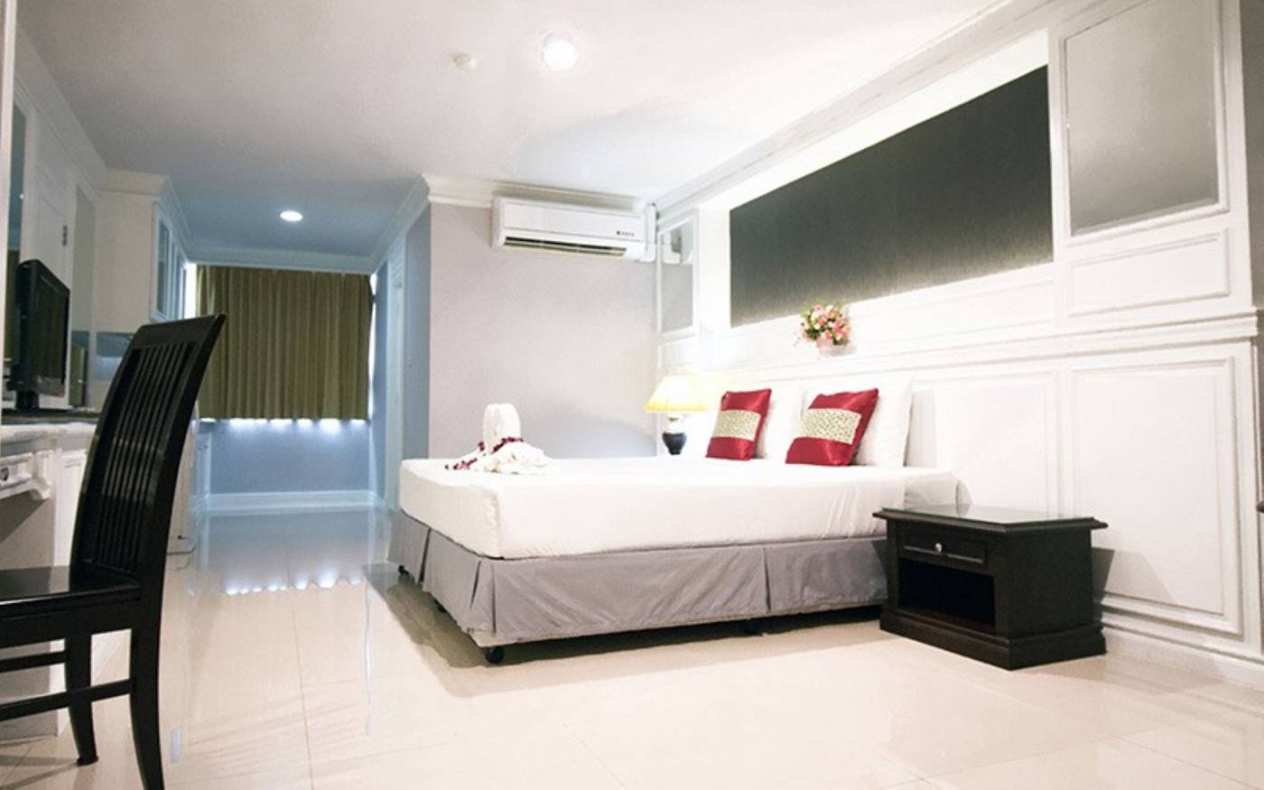 Convenient-Park-Bangkok-Sukhumvit-Room-32