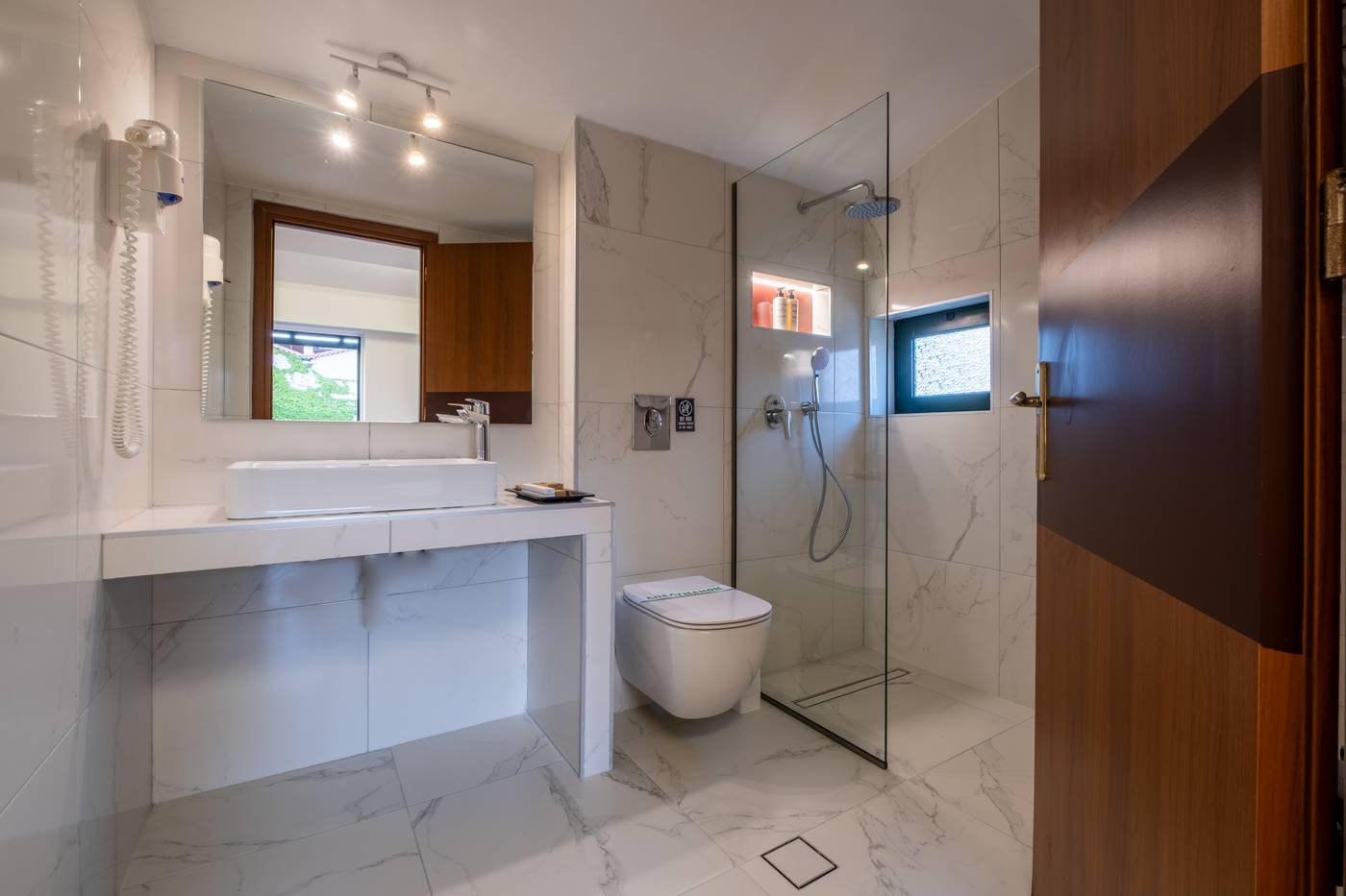 Hotel-Mediterranean-Beach-Room-44