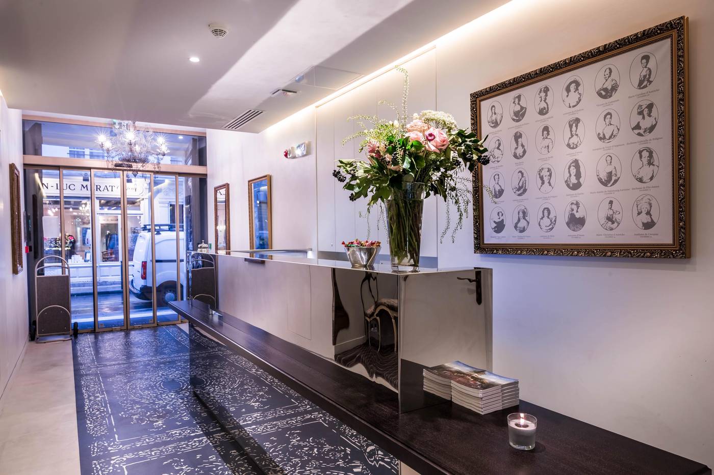 Relais-du-Silence-H----tel-des-Tuileries-Lobby-3