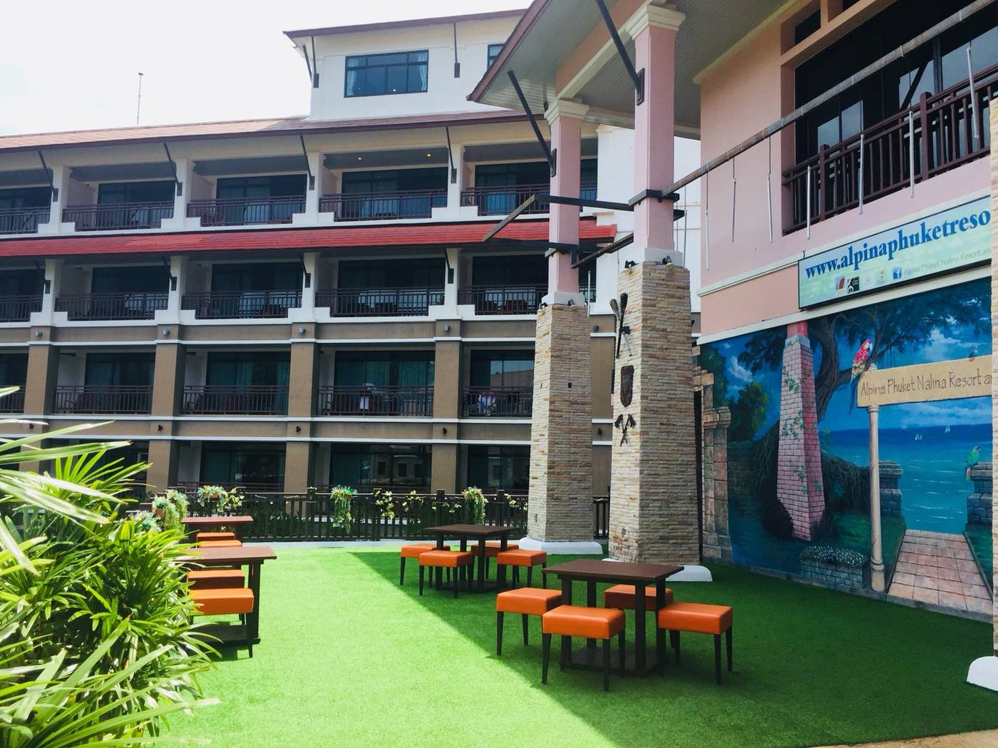 Alpina-Phuket-Nalina-Resort---Spa-Terrace-9