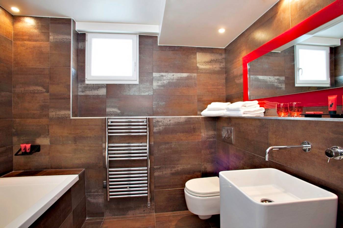 Le-Chat-Noir-Room-45