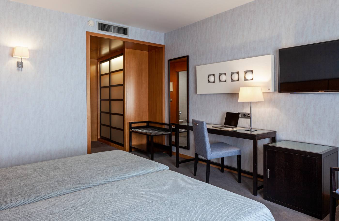 Macia Real de la Alhambra-Spain-GRANADA-Room-8