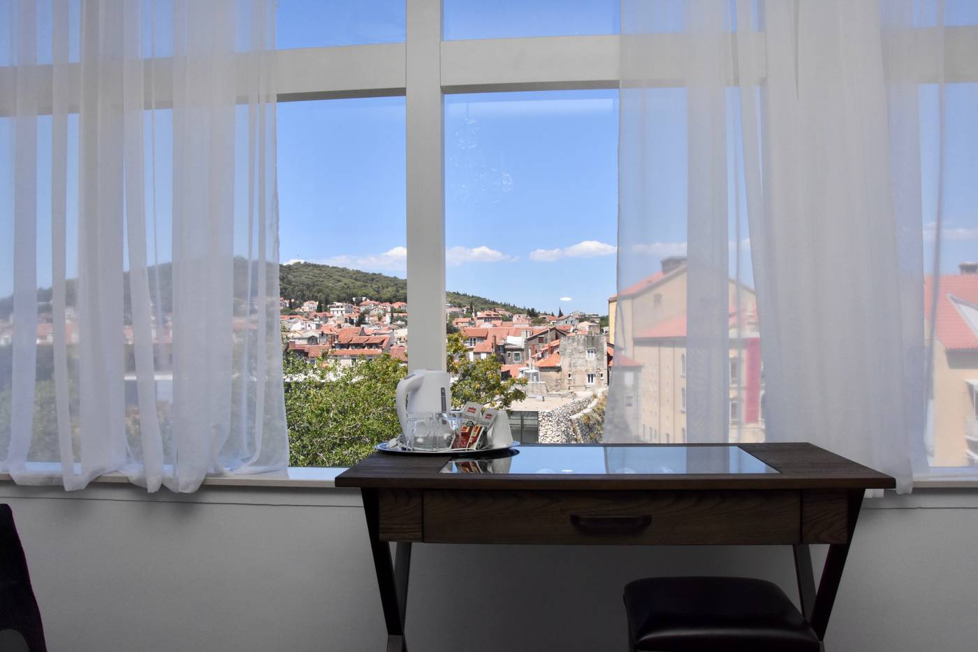 Prima-Luce-Downtown-Room-49