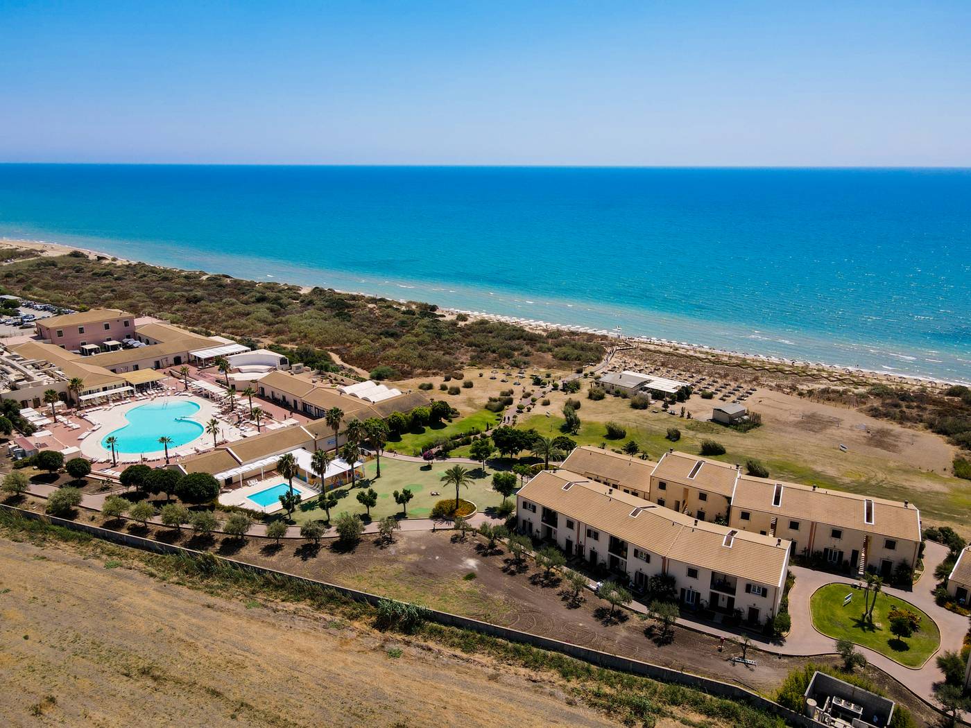 Sikania-Resort---SPA-Hotel-Beach-3