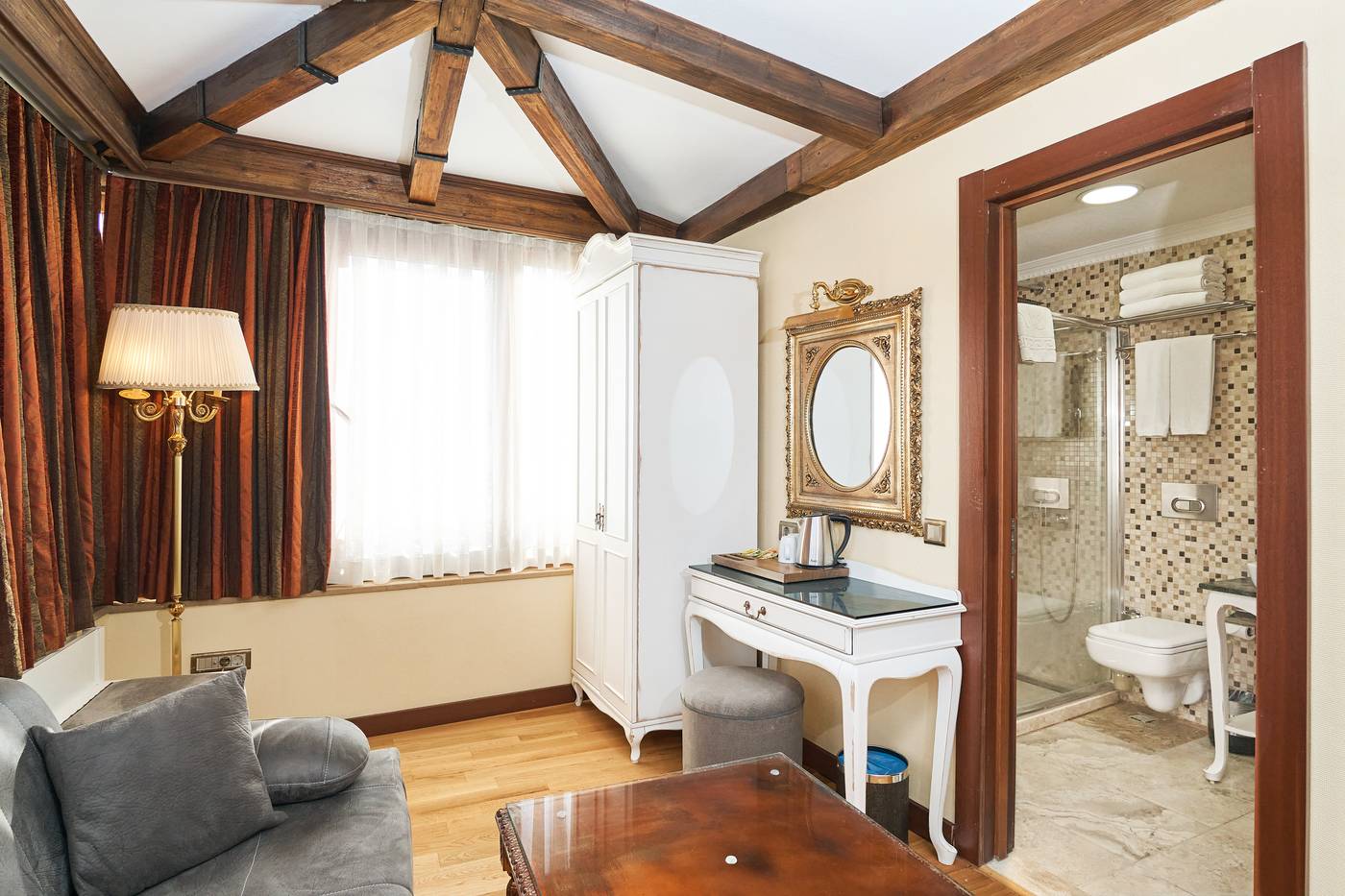 Best-Western-Empire-Palace-Room-40