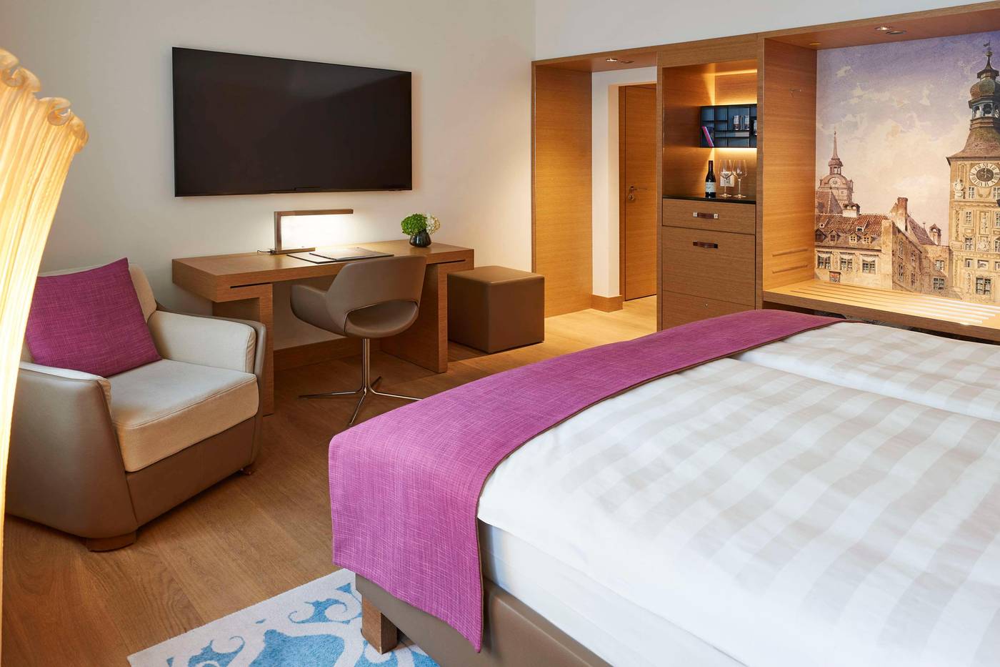 Hotel-Vier-Jahreszeiten-Kempinski-Munich-Room-42